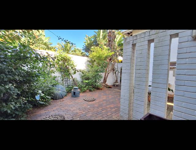 3 BEDROOM DUPLEX RENTED IN ESSENWOOD